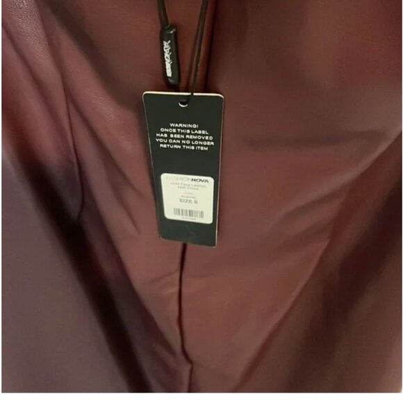 Fashion nova women’s faux leather halter midi dress in burgundy size small NWT - Picture 4 of 5